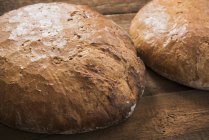 Круглі хліби хліба — стокове фото