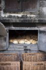 Pan recién horneado - foto de stock