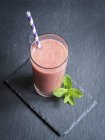 Dairy-free vegan red fruit smoothie — Stock Photo
