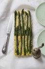 Green asparagus tart with pepper — Stock Photo