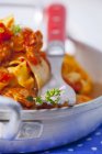 Pappardelle pasta with tomato and tuna sauce — Stock Photo