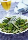 Ensalada de verduras verdes - foto de stock