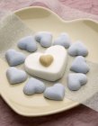 Closeup view of heart-shaped sugar candies — Stock Photo