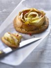 Chicory and fennel seed tartlet — Stock Photo