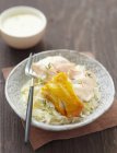 Sauerkraut de pescado con tomillo - foto de stock