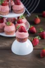 Strawberry cupcakes on an tagre — Stock Photo