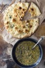 Zuppa di spinaci in ciotola — Foto stock