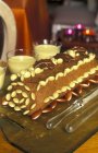 Café humide et gâteau aux noix — Photo de stock