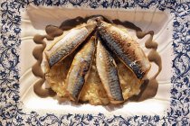 Kartoffelgalette mit gegrillter Makrele — Stockfoto
