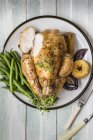 Roasted chicken with beans — Stock Photo