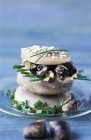 Breton hamburger with artichoke base — Stock Photo