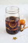 Hausgemachter Rumpunsch mit Clementinen — Stockfoto