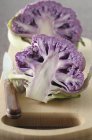 Coliflor púrpura fresca - foto de stock