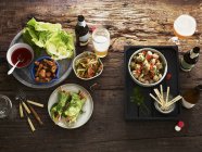 Verschiedene Vorspeisen Salat — Stockfoto