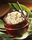 Жареный рис с горохом и беконом — стоковое фото