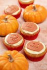 Several Pumpkin pie cupcakes — Stock Photo