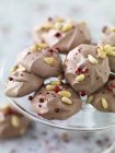 Small chocolate meringues — Stock Photo
