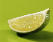 Fresh lime slice — Stock Photo