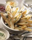 Fried chicory leaves in ceramic bowl — Stock Photo
