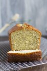 Lemon and poppyseed loaf cake — Stock Photo