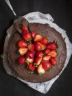 Chocolate cake with strawberries — Stock Photo