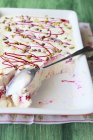 Ice cream mousse with pistachios — Stock Photo