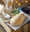 Foie gras crudos enteros - foto de stock
