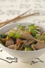 Legumes cozidos em wok — Fotografia de Stock