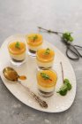 Passion fruit and cheesecake — Stock Photo