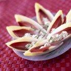 Cicoria con panna montata salata — Foto stock