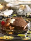 Primo piano vista di castagne e cioccolato delicatezza con frutta — Foto stock