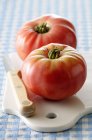 Fresh Pink tomatoes — Stock Photo