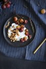 Roasted grapes, yogurt and granola — Stock Photo
