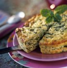 Bohnenkuchen mit Zucchini und Minze — Stockfoto