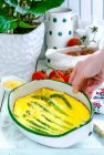 Zucchini mit Zitrone und Knoblauch — Stockfoto