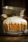 Pound cake with frosting — Stock Photo