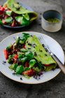 Spinach omelette with salad and pesto — Stock Photo