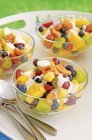 Fruit salad with pineapple, grapes and blueberries — Stock Photo