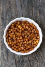 Spicy, oven-roasted chickpeas — Stock Photo