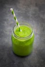 An avocado kale smoothie — Stock Photo