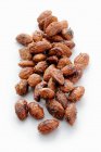 Close-up shot of delicious Roasted almonds — Stock Photo