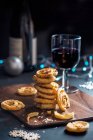 Puff pastry cheese and smoked paprika pinwheels as snack for Christmas — Stock Photo