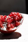 Close-up shot of delicious piece of pomegranate — Stock Photo