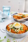 Close-up shot of delicious Korean spicy noodles — Stock Photo
