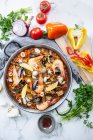 Paella mit Garnelen und Muscheln — Stockfoto