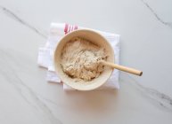 Крупный план вкусного приготовления хлеба — стоковое фото