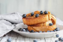 French Toast with fresh blueberries — Stock Photo
