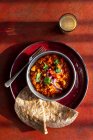 Indian chicken curry with chapati — Stock Photo