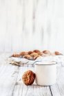 Muffins de abóbora com café — Fotografia de Stock