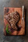Boeuf grillé t-bone steak — Photo de stock